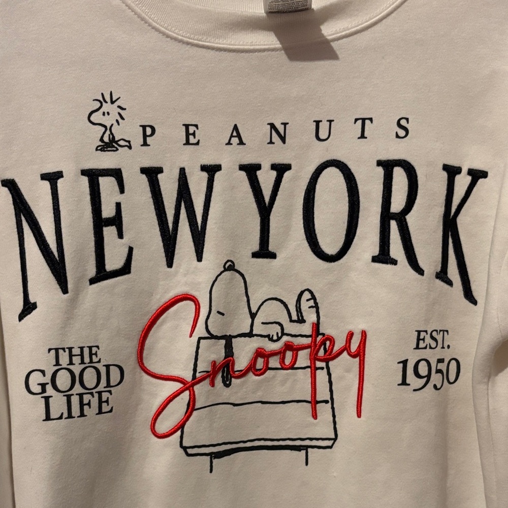 Peanuts White New York Snoopy Crewneck Sweatshirt - Picture 3 of 5